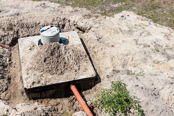 the cost of septic tank pumping varies depending on the size of the tank and the location, but it typically ranges from $300 to $600